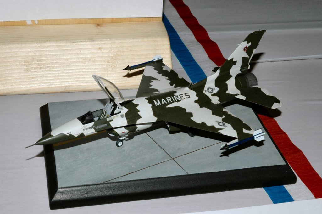 f16n.jpg