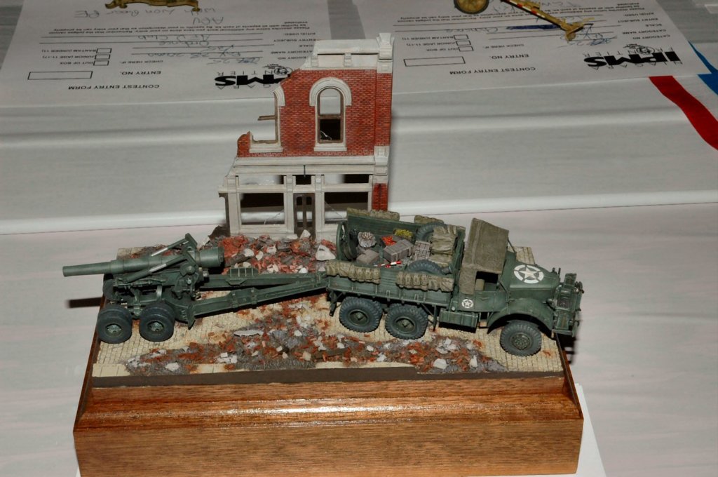 mackwith8howitzer.jpg