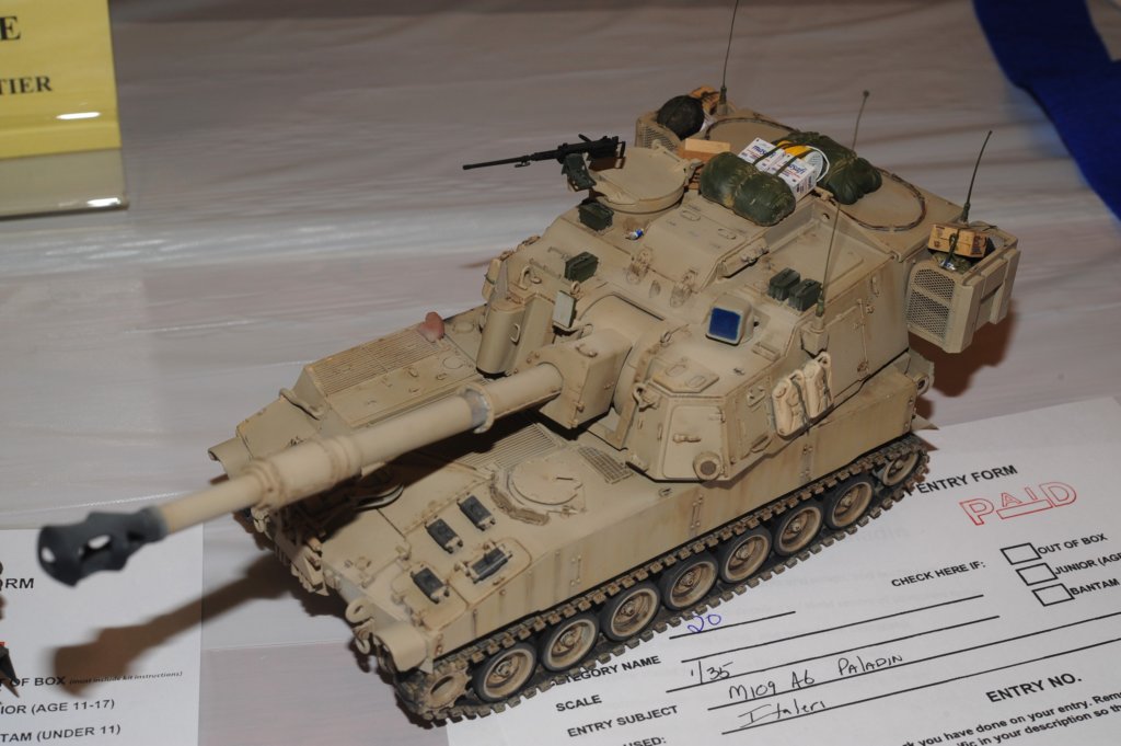 m109a6paladin.jpg