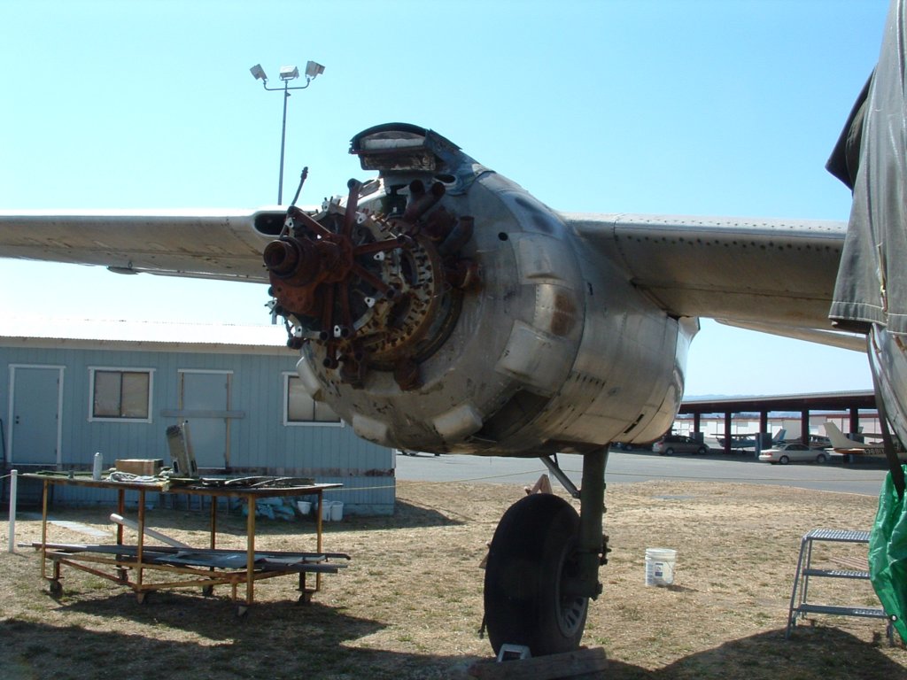 a26engine.jpg